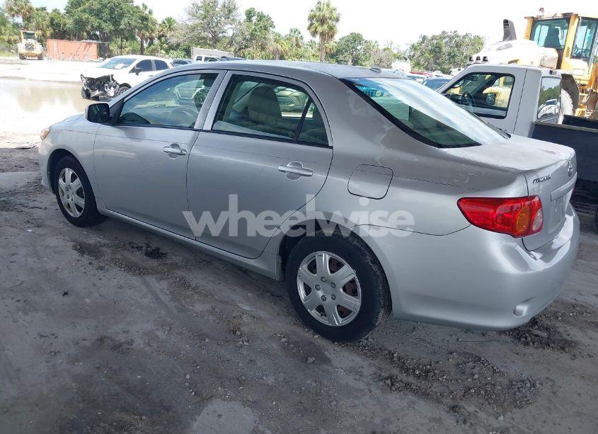 Photo 3 of 2010 Toyota Corolla LE (VIN JTDBU4EE6AJ069523)