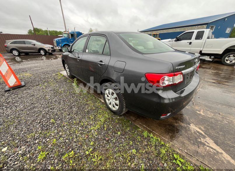 Photo 3 of 2011 Toyota Corolla LE/S (VIN JTDBU4EE6B9136298)