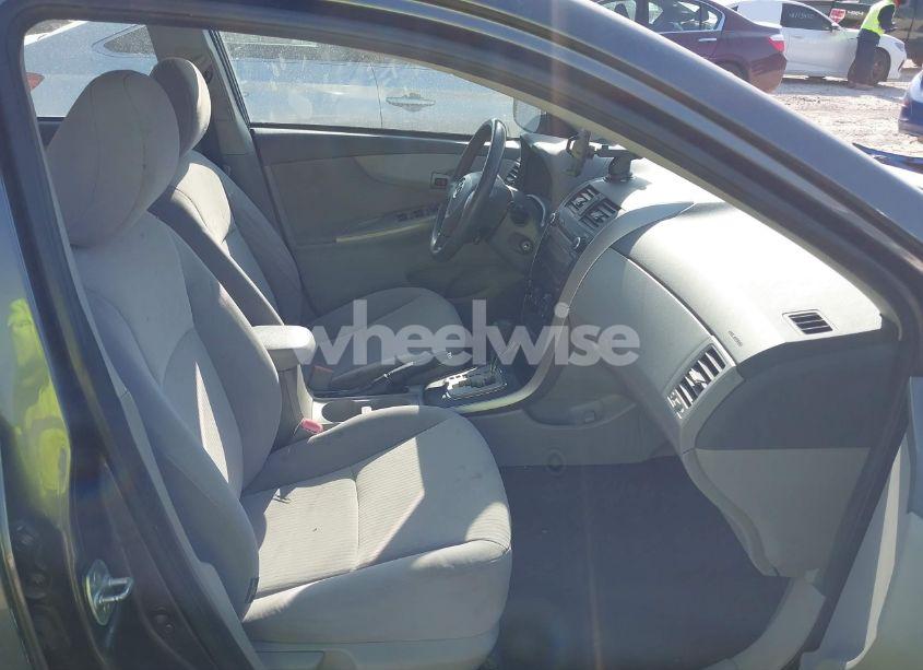 Photo 5 of 2010 Toyota Corolla LE (VIN JTDBU4EE7AJ063942)