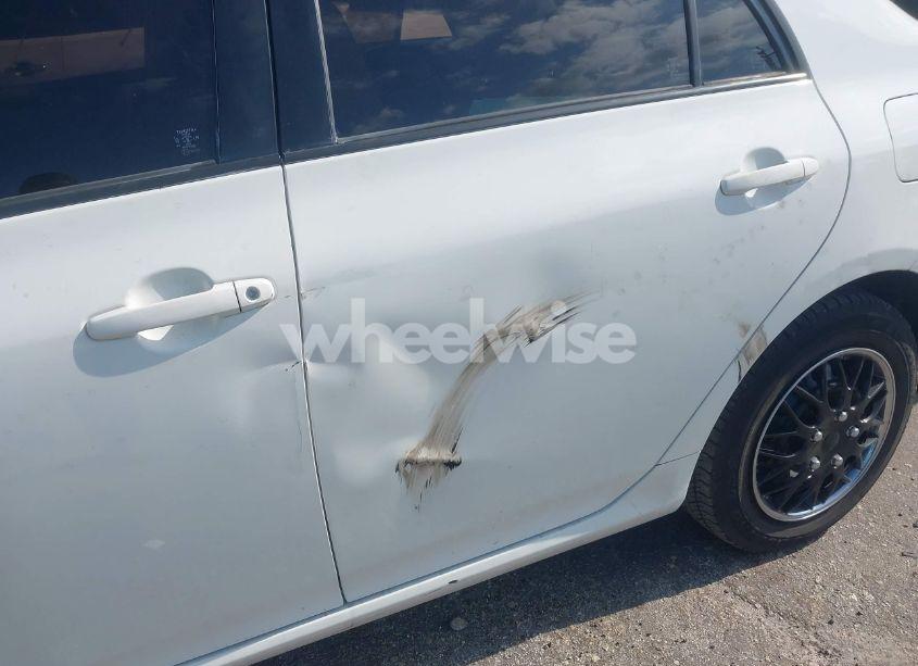 Photo 6 of 2012 Toyota Corolla LE (VIN JTDBU4EE7C9174866)