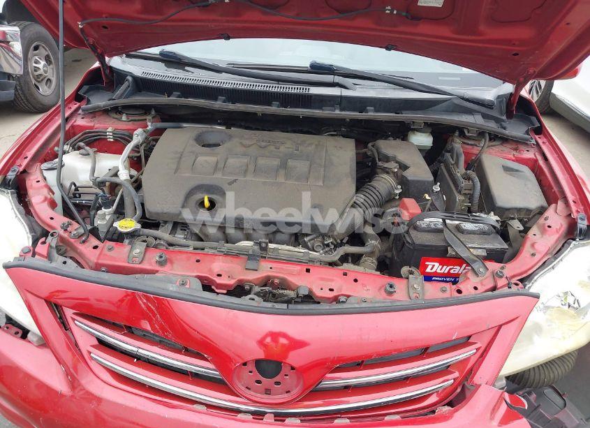 Photo 10 of 2013 Toyota Corolla LE (VIN JTDBU4EE7DJ121181)