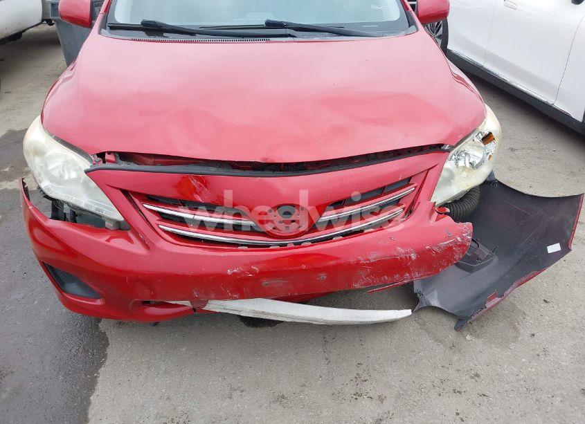 Photo 6 of 2013 Toyota Corolla LE (VIN JTDBU4EE7DJ121181)