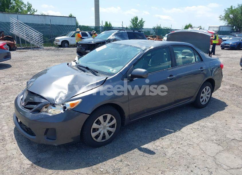 Photo 2 of 2011 Toyota Corolla LE (VIN JTDBU4EE8B9146606)