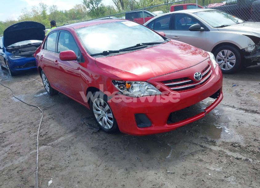 2013 Toyota Corolla LE (VIN JTDBU4EE8DJ115891) main photo