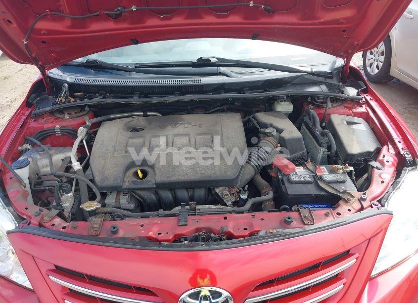 Photo 10 of 2013 Toyota Corolla LE (VIN JTDBU4EE8DJ115891)