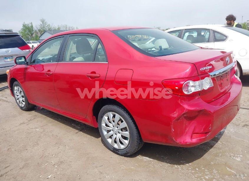 Photo 15 of 2013 Toyota Corolla LE (VIN JTDBU4EE8DJ115891)