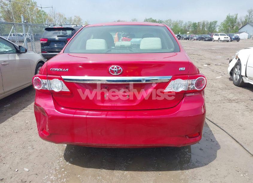 Photo 17 of 2013 Toyota Corolla LE (VIN JTDBU4EE8DJ115891)