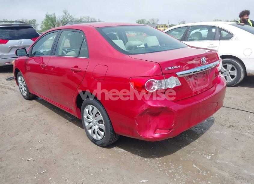 Photo 3 of 2013 Toyota Corolla LE (VIN JTDBU4EE8DJ115891)