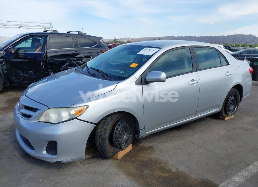 Photo 2 of 2011 Toyota Corolla LE (VIN JTDBU4EE9B9153791)