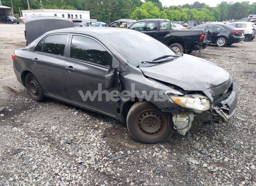 2010 Toyota Corolla LE (VIN JTDBU4EEXAJ067919) main photo