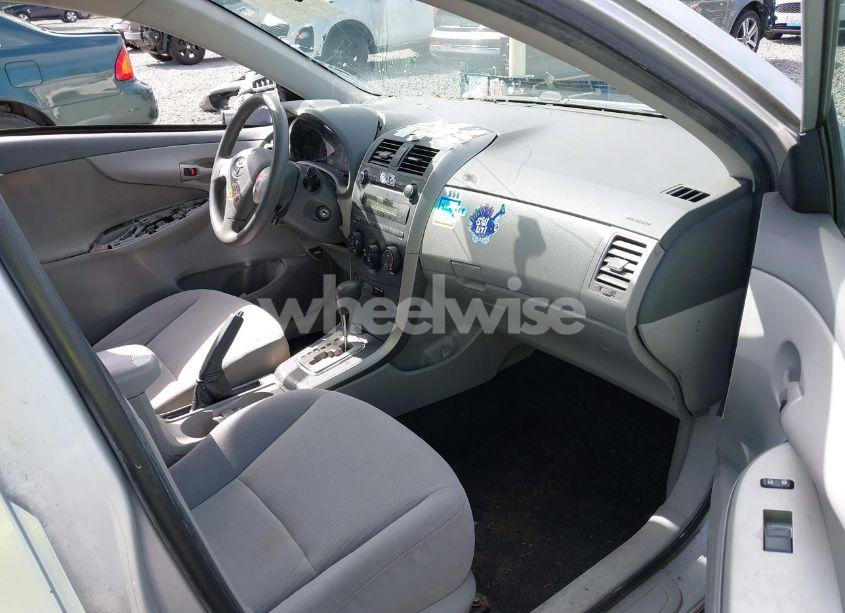 Photo 5 of 2010 Toyota Corolla LE/S/XLE (VIN JTDBU4EEXAJ074353)