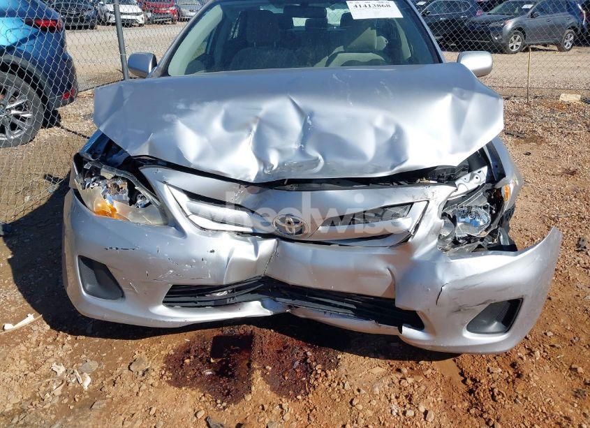 Photo 6 of 2013 Toyota Corolla L (VIN JTDBU4EEXDJ118811)