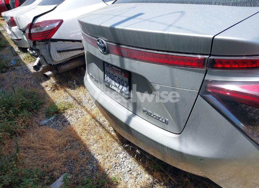 Photo 17 of 2017 Toyota Mirai (VIN JTDBVRBD4HA003262)