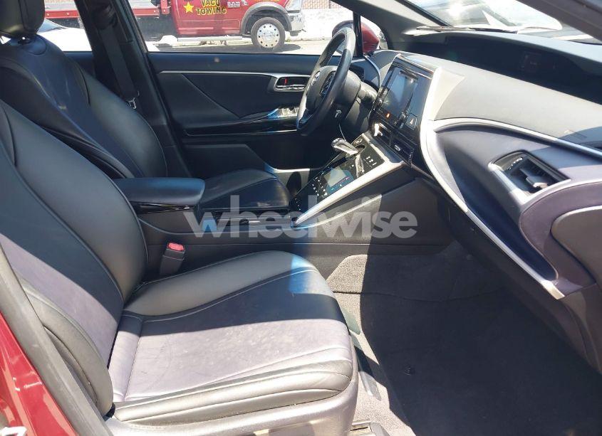 Photo 5 of 2017 Toyota Mirai (VIN JTDBVRBD9HA001989)