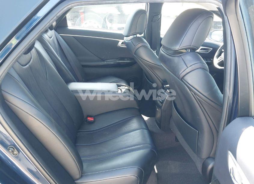 Photo 8 of 2018 Toyota Mirai (VIN JTDBVRBDXJA004017)