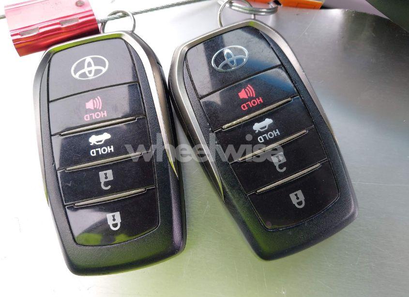 Photo 11 of 2020 Toyota Mirai (VIN JTDBVRBDXLA008183)