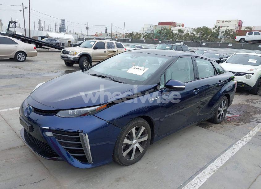 Photo 2 of 2020 Toyota Mirai (VIN JTDBVRBDXLA008183)