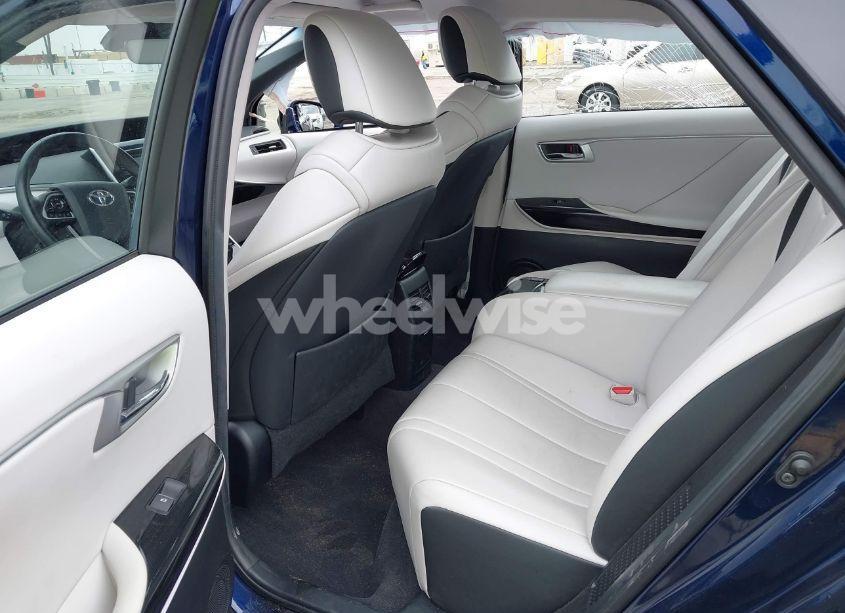 Photo 8 of 2020 Toyota Mirai (VIN JTDBVRBDXLA008183)