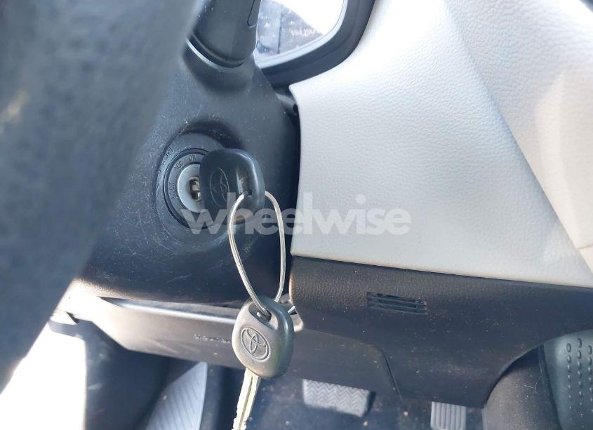 Photo 11 of 2020 Toyota Corolla L (VIN JTDDPRAE6LJ082763)