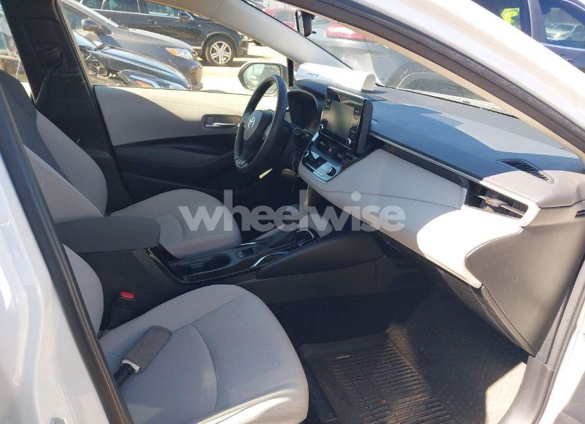 Photo 5 of 2020 Toyota Corolla L (VIN JTDDPRAE6LJ082763)