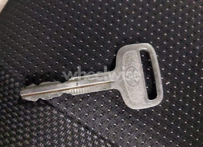 Photo 11 of 2000 Toyota Celica GT (VIN JTDDR32T1Y0065273)