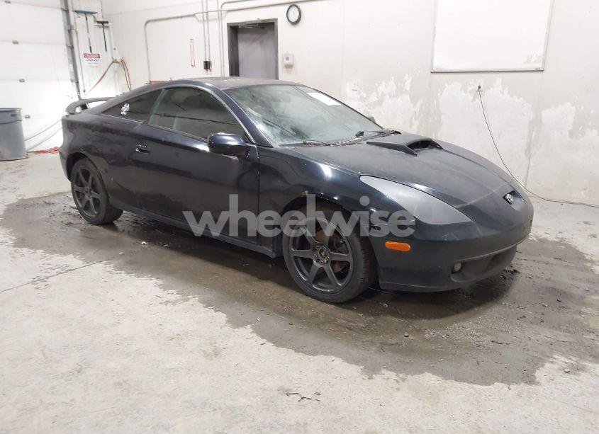 2001 Toyota Celica GT (VIN JTDDR32T210098613) main photo