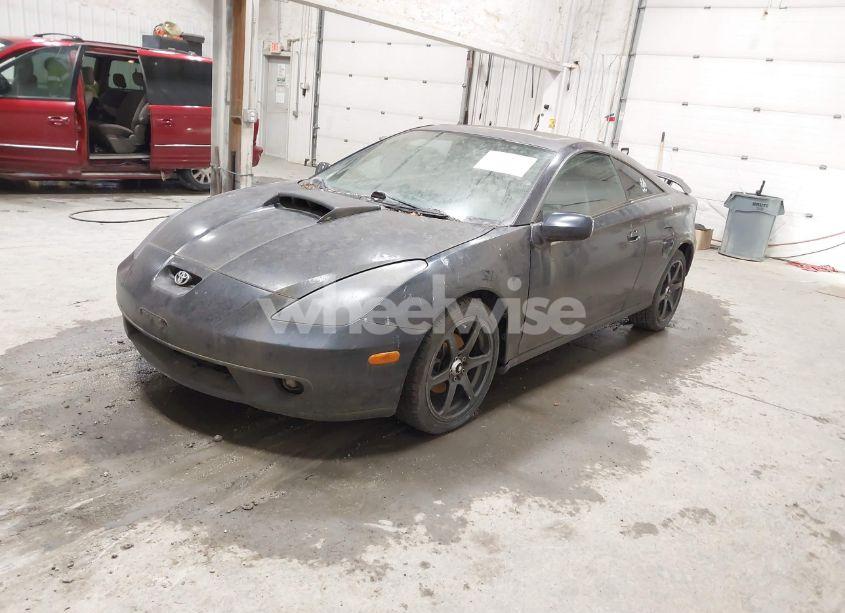 Photo 2 of 2001 Toyota Celica GT (VIN JTDDR32T210098613)