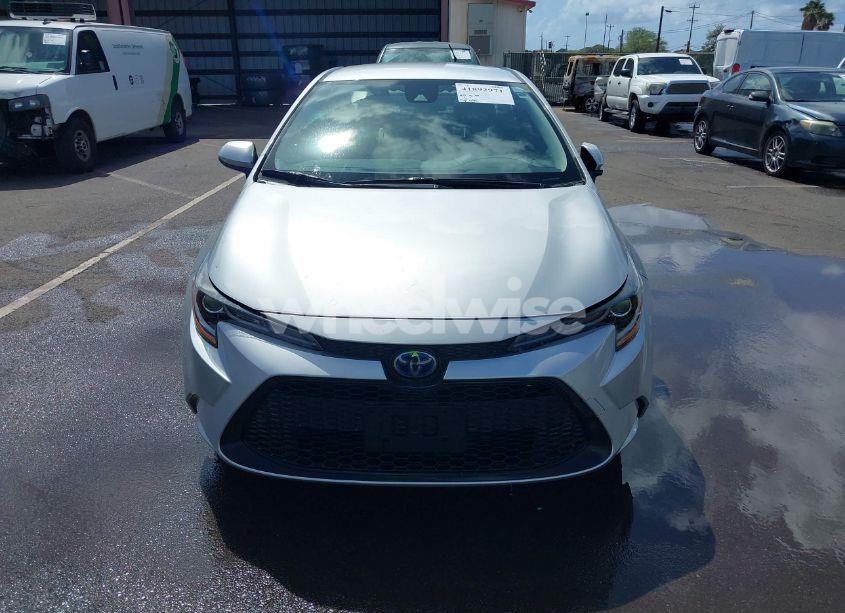 Photo 12 of 2021 Toyota Corolla HYBRID LE (VIN JTDEAMDE0MJ025075)