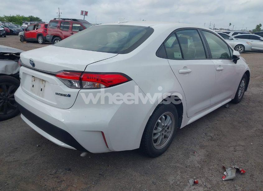 Photo 4 of 2021 Toyota Corolla HYBRID LE (VIN JTDEAMDE0MJ033399)