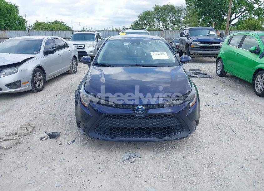 Photo 13 of 2022 Toyota Corolla HYBRID LE (VIN JTDEAMDE2NJ048374)