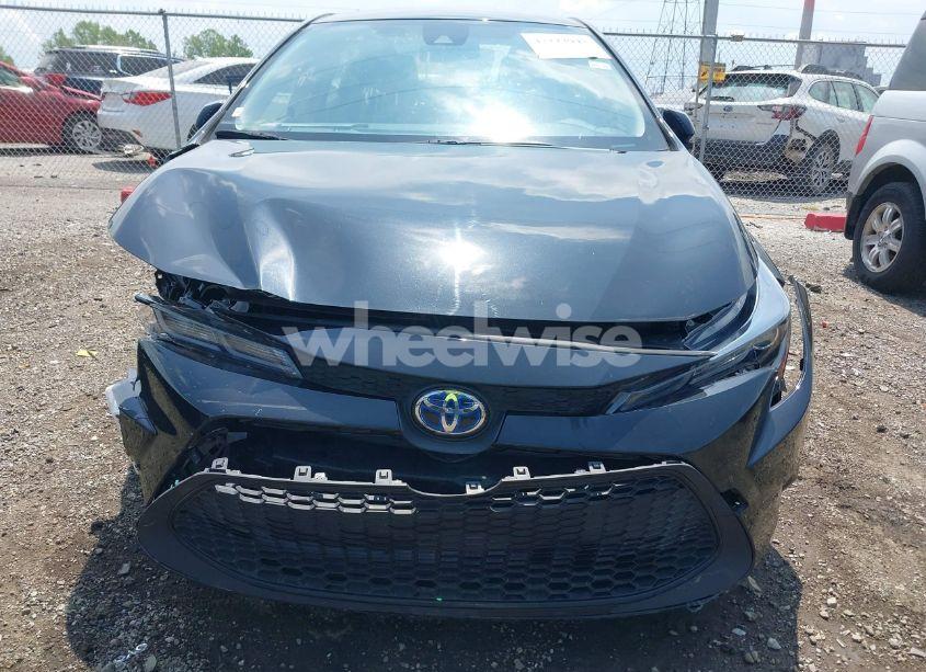Photo 13 of 2022 Toyota Corolla HYBRID LE (VIN JTDEAMDE2NJ058743)