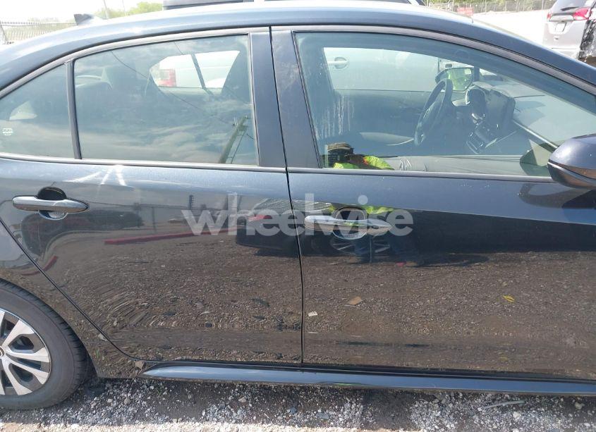 Photo 14 of 2022 Toyota Corolla HYBRID LE (VIN JTDEAMDE2NJ058743)