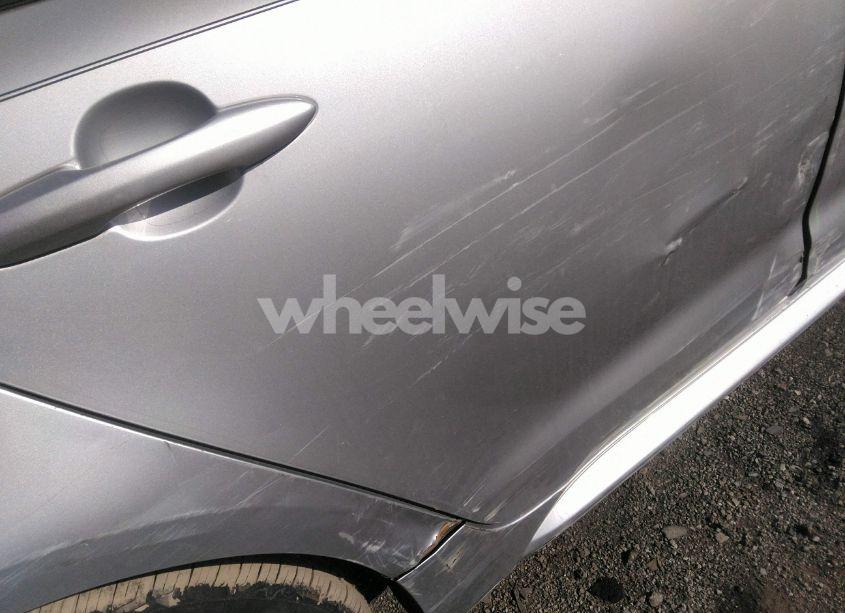 Photo 19 of 2021 Toyota Corolla HYBRID LE (VIN JTDEAMDE3MJ010599)