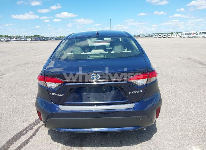 Photo 16 of 2021 Toyota Corolla HYBRID LE (VIN JTDEAMDE3MJ026964)