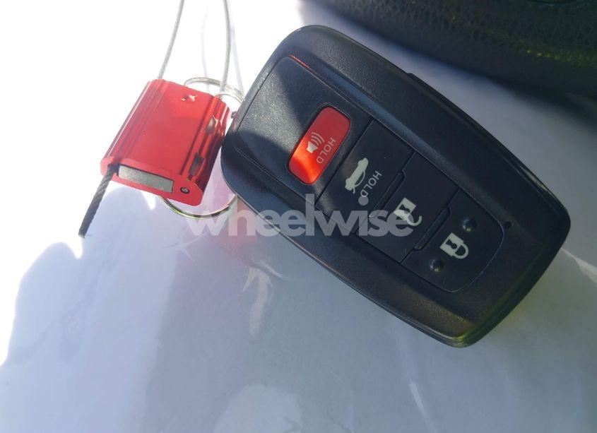 Photo 11 of 2022 Toyota Corolla HYBRID LE (VIN JTDEAMDE3N3003853)