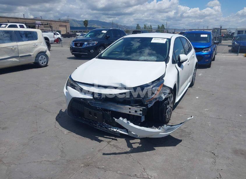 Photo 18 of 2022 Toyota Corolla HYBRID LE (VIN JTDEAMDE3N3003853)