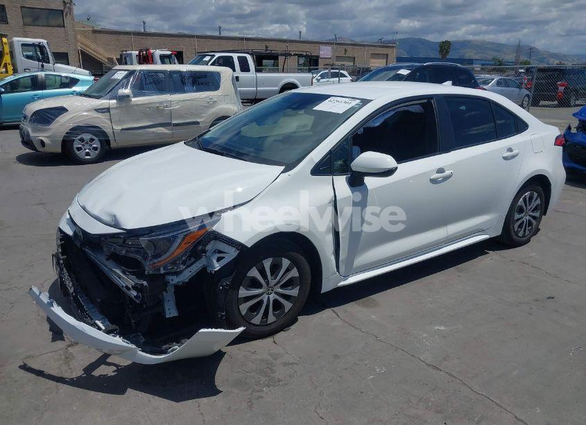 Photo 2 of 2022 Toyota Corolla HYBRID LE (VIN JTDEAMDE3N3003853)