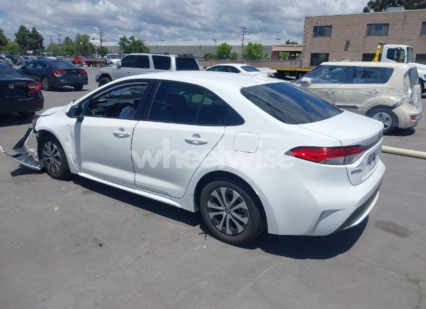 Photo 3 of 2022 Toyota Corolla HYBRID LE (VIN JTDEAMDE3N3003853)