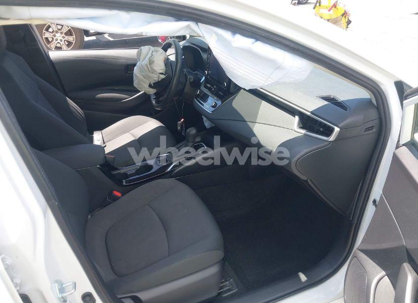 Photo 5 of 2022 Toyota Corolla HYBRID LE (VIN JTDEAMDE3N3003853)