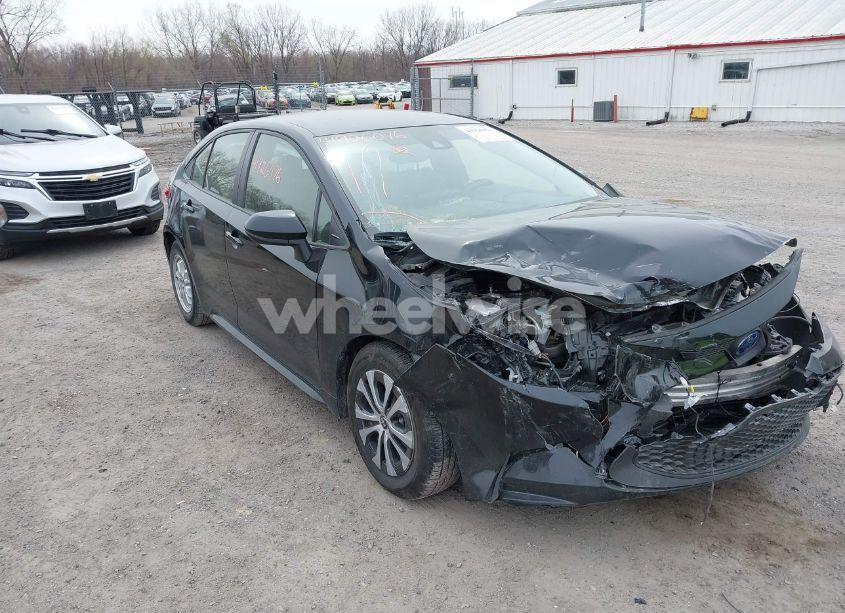 2022 Toyota Corolla HYBRID LE (VIN JTDEAMDE3NJ055155) main photo