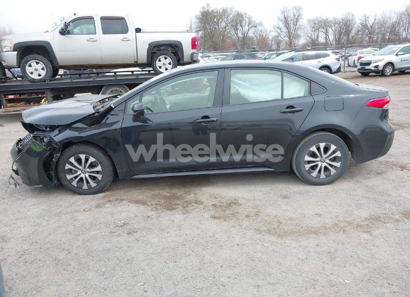 Photo 14 of 2022 Toyota Corolla HYBRID LE (VIN JTDEAMDE3NJ055155)