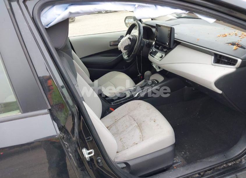 Photo 5 of 2022 Toyota Corolla HYBRID LE (VIN JTDEAMDE3NJ055155)