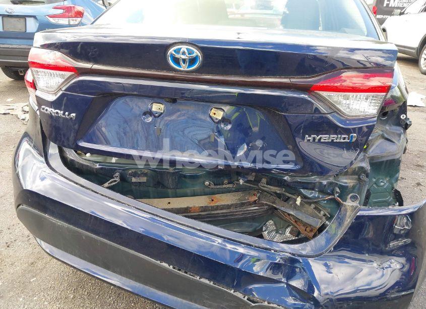 Photo 6 of 2021 Toyota Corolla HYBRID LE (VIN JTDEAMDE4MJ031901)