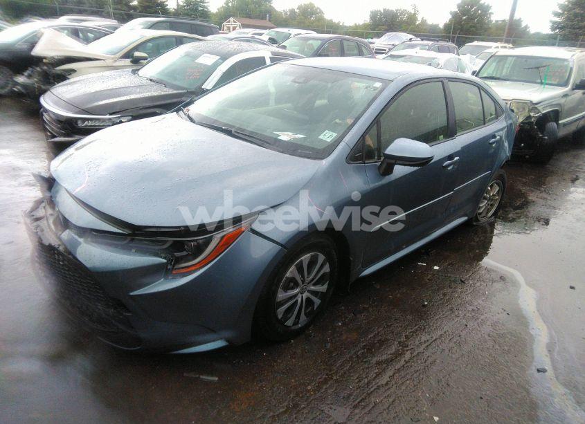 Photo 2 of 2022 Toyota Corolla HYBRID LE (VIN JTDEAMDE5N3007449)