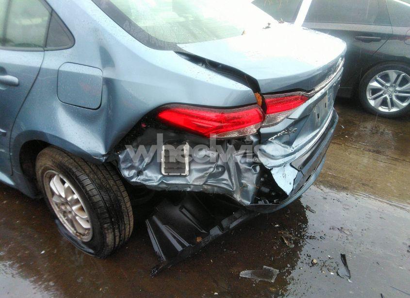 Photo 6 of 2022 Toyota Corolla HYBRID LE (VIN JTDEAMDE5N3007449)