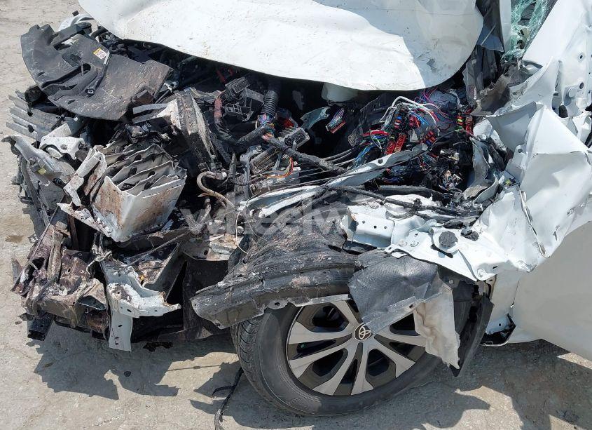 Photo 6 of 2022 Toyota Corolla HYBRID LE (VIN JTDEAMDE5NJ040057)