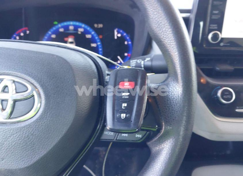 Photo 11 of 2022 Toyota Corolla HYBRID LE (VIN JTDEAMDE5NJ043444)