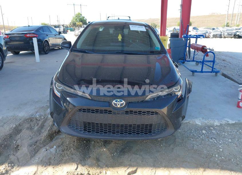 Photo 13 of 2022 Toyota Corolla HYBRID LE (VIN JTDEAMDE5NJ043444)