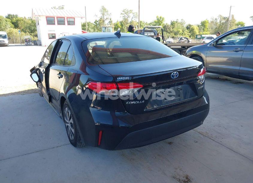 Photo 3 of 2022 Toyota Corolla HYBRID LE (VIN JTDEAMDE5NJ043444)