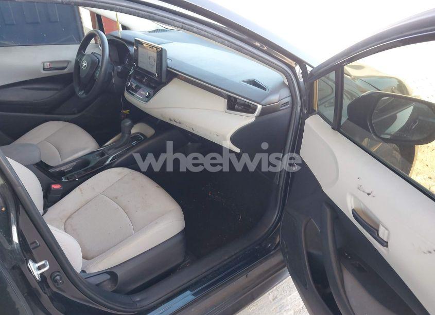 Photo 5 of 2022 Toyota Corolla HYBRID LE (VIN JTDEAMDE5NJ043444)